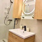 Appartamento Aqua Vista Odyssey 8 Lux Cu Si Piscine Năvodari