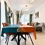 Aqua Vista Odyssey 8 Lux Cu Si Piscine Appartamento *