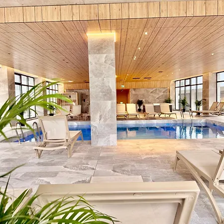 Aqua Vista Odyssey 8 Lux Cu Vedere Spa Si Piscine Apartment *