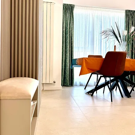 Aqua Vista Odyssey 8 Lux Cu Si Piscine Daire