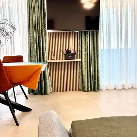 Apartment Aqua Vista Odyssey 8 Lux Cu Vedere Spa Si Piscine Năvodari