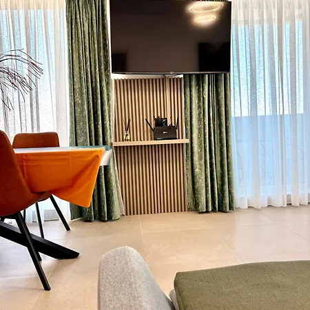 Aqua Vista Odyssey 8 Lux Cu Vedere Spa Si Piscine Apartment *